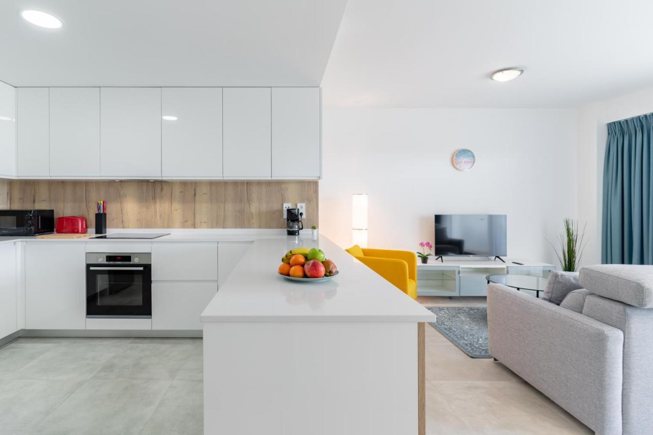 Cosy And Centrally Located Apartment In Estepona Dış mekan fotoğraf