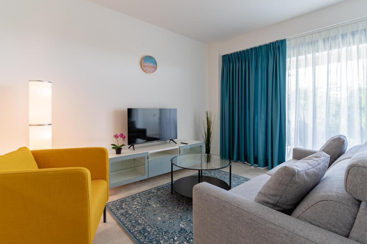 Cosy And Centrally Located Apartment In Estepona Dış mekan fotoğraf